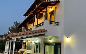 Niriides Rooms